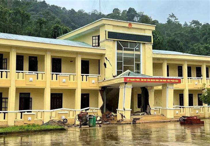 trụ sở xã - Ảnh 3.