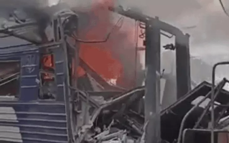 Ông Putin gửi cảnh báo đáng sợ tới Mỹ về việc chuyển tên lửa Tomahawk cho Ukraine - Ảnh 2.