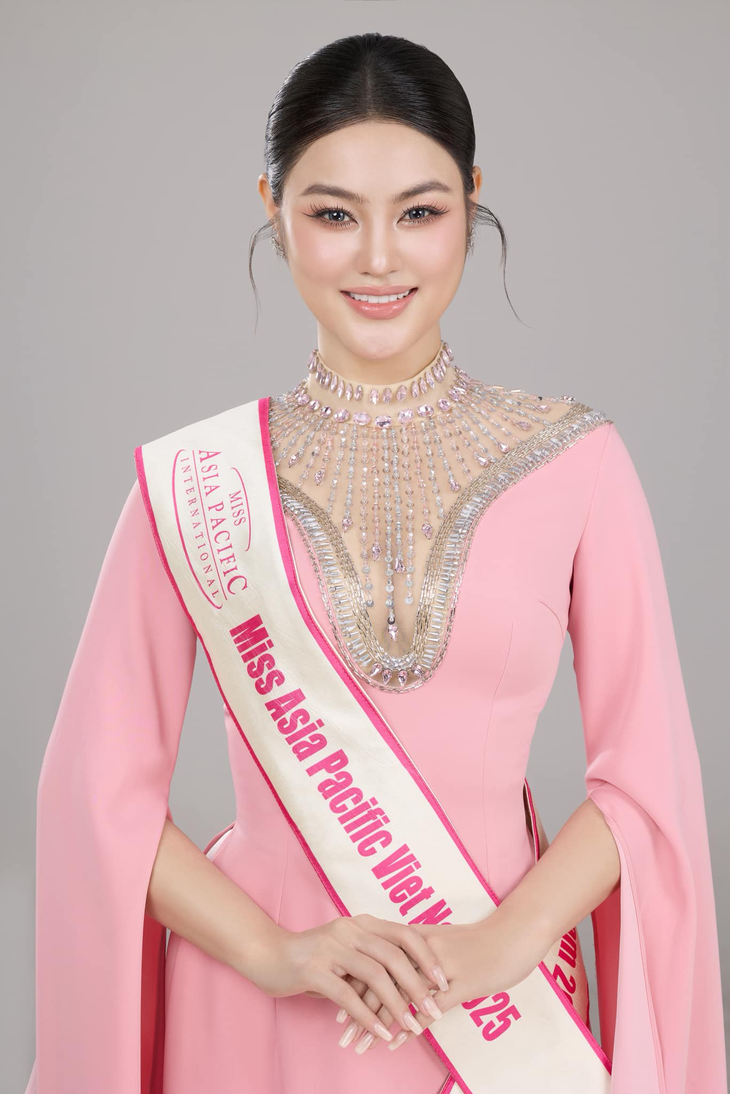 Những cuộc thi sắc đẹp quốc tế hot trong tháng 10 - Ảnh 4.