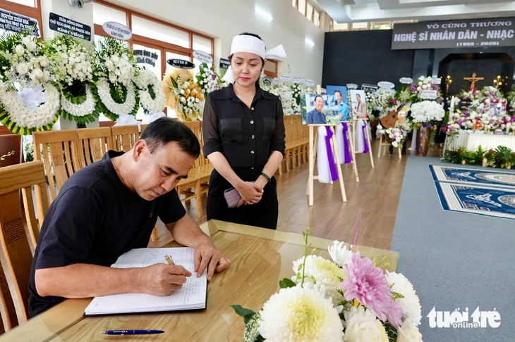 Con gái nhạc sĩ Thế Hiển kể những phút cuối đời của cha - Ảnh 8.