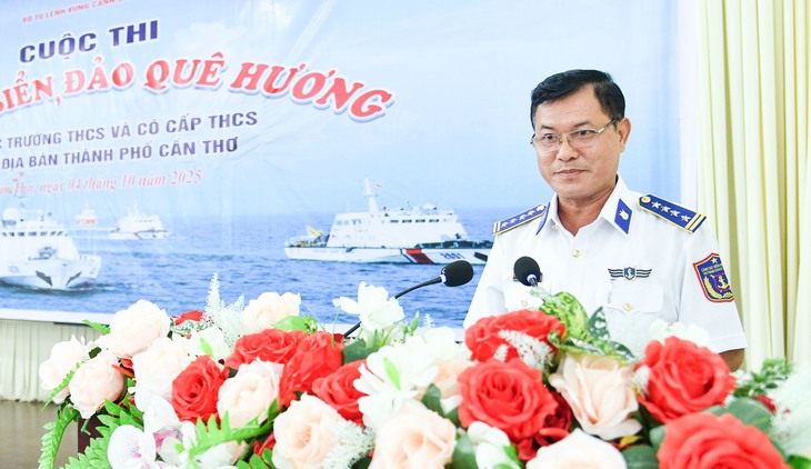 Cảnh sát biển 4 trao 80 suất học bổng cho học sinh nghèo ở Cần Thơ - Ảnh 1.