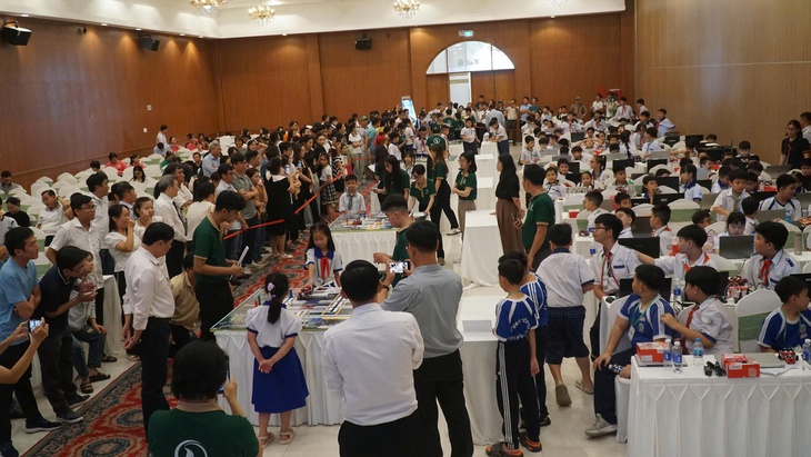 Cuộc thi Robothon thu hút nhiều học sinh Cần Thơ - Ảnh 1.