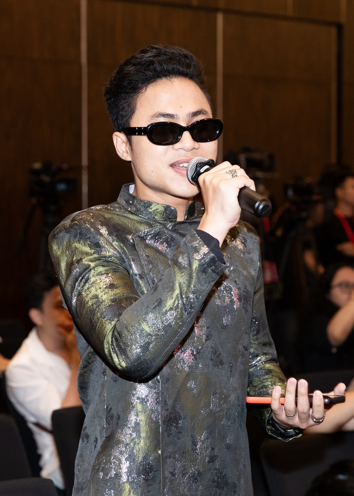 'Mưa đỏ', nhạc yêu nước có là tinh hoa Việt? - Ảnh 3.