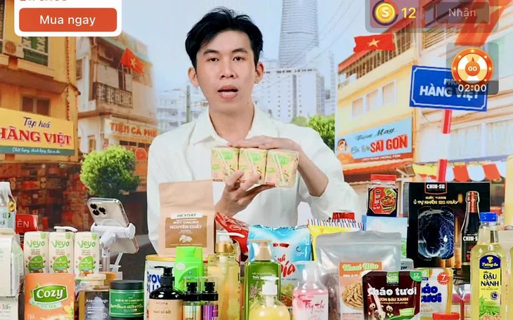 Diễn viên Hiếu Nguyễn livestream tôn vinh 'Hàng Việt tôi yêu', sau 'cơn sốt' phim Mưa đỏ - Ảnh 3.