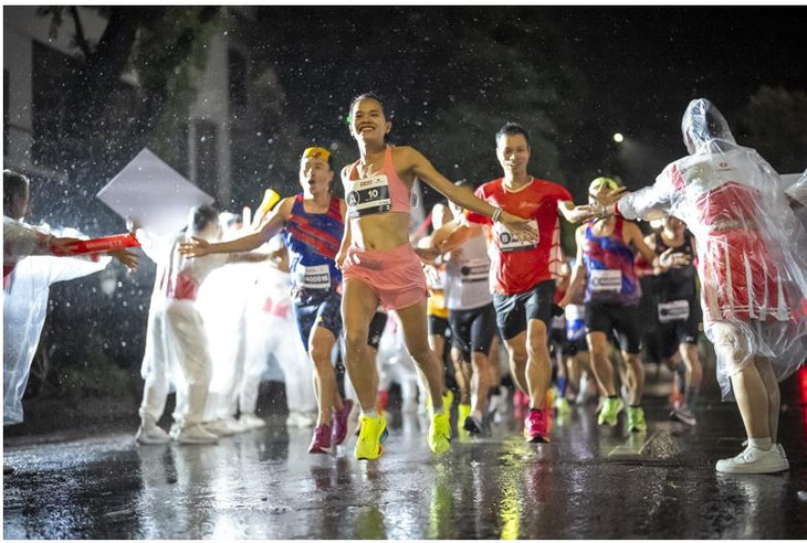 Giải Marathon Quốc tế Hà Nội Techcombank mang công nghệ vào thể thao - Ảnh 2.