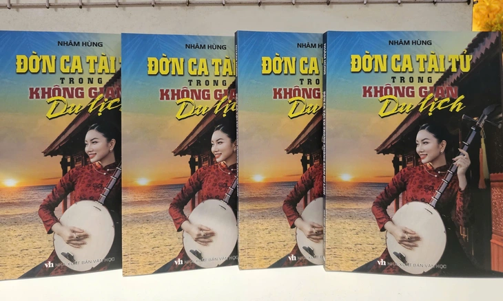 Ra mắt sách ‘Đờn ca tài tử trong không gian du lịch’ - Ảnh 1.