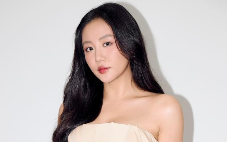 Văn Mai Hương, Chi Pu múa bụng trên nền nhạc 'Ra ngõ tụng kinh' - Ảnh 2.