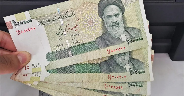 Iran cắt 4 số 0 khỏi đồng nội tệ: 10.000 đồng cũ đổi 1 đồng mới - Ảnh 1.