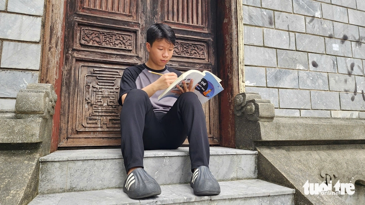 Không may cha mẹ đều mắc tâm thần, nam SV Huế thấy may mắn 'vì còn cha mẹ' - Ảnh 4.