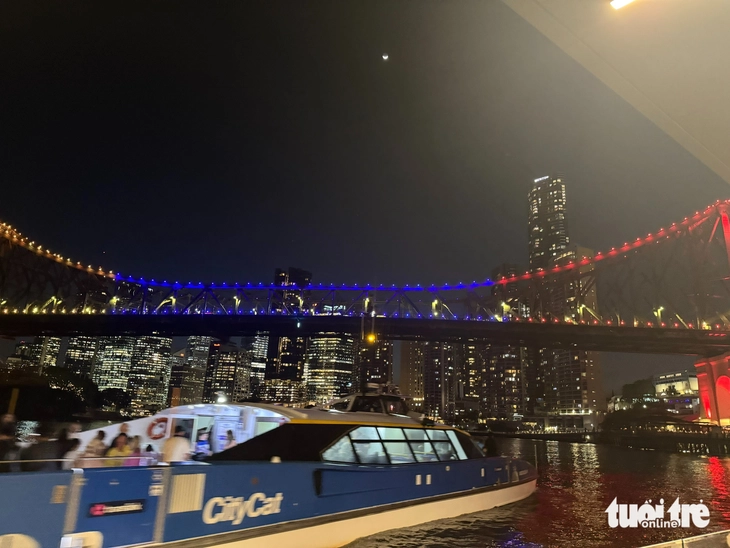 Từ Story Bridge đến đảo Tangalooma: Hành trình chạm vào trái tim Brisbane - Ảnh 7.