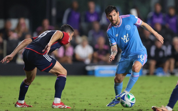 Messi bỗng bơ vơ khi cả Busquets và Alba cùng giải nghệ - Ảnh 4.