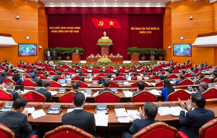 Trung ương - Ảnh 1.