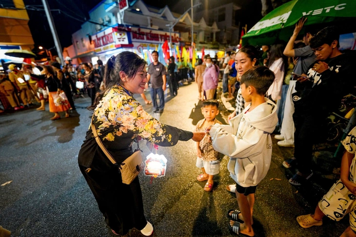 Lễ hội Nghinh Ông Cần Giờ - Ảnh 5.