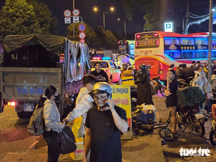xe khách - Ảnh 7.