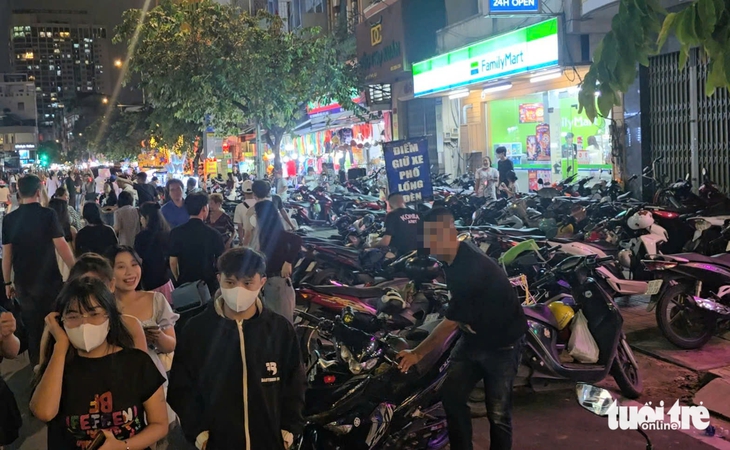 phố lồng đèn - Ảnh 4.