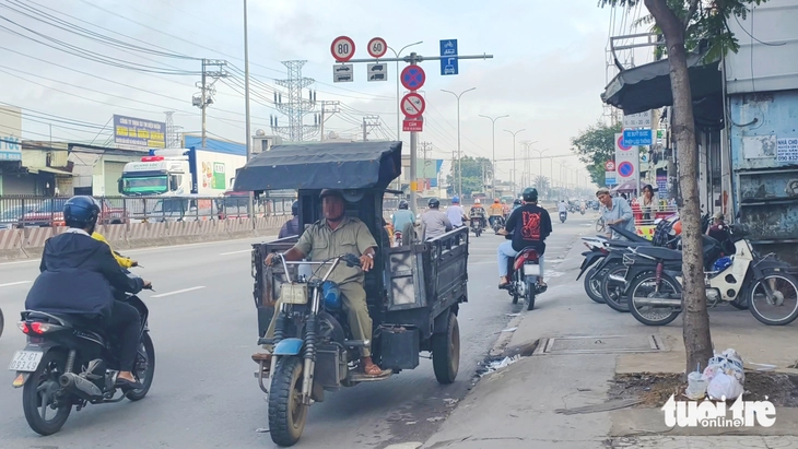 chạy ngược chiều - Ảnh 4.