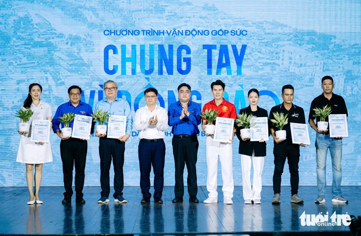 Nhật Kim Anh - Ảnh 2.