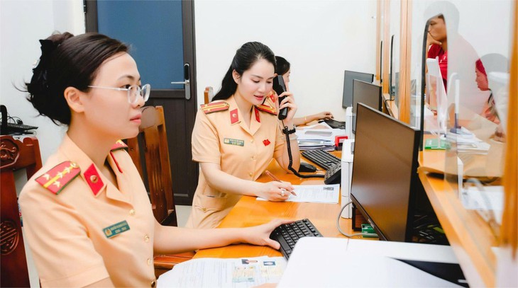 Công an Thanh Hóa mở thêm 1 điểm tiếp nhận xử lý vi phạm giao thông - Ảnh 3.