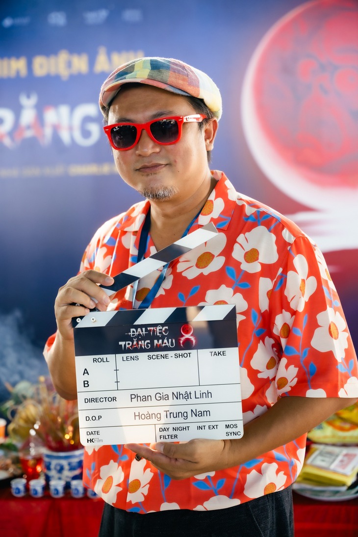 'Đại tiệc trăng máu 8' khởi quay, giấu kín diễn viên và dự kiến ra rạp vào 30-4 năm sau - Ảnh 4.