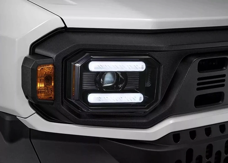 Toyota Hilux - Ảnh 12.