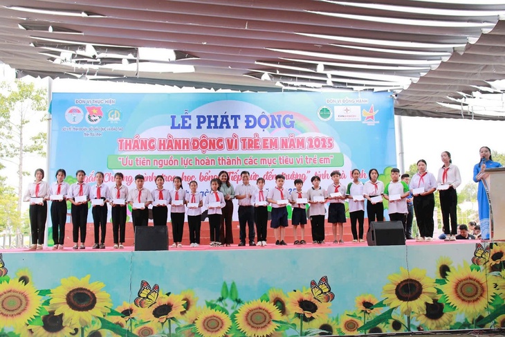 Công ty Nhiệt điện Duyên Hải chung sức vì cộng đồng - Ảnh 1.