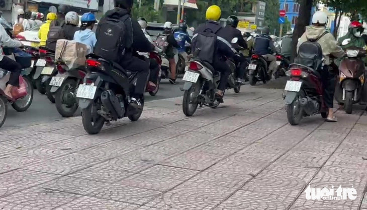 vỉa hè - Ảnh 4.