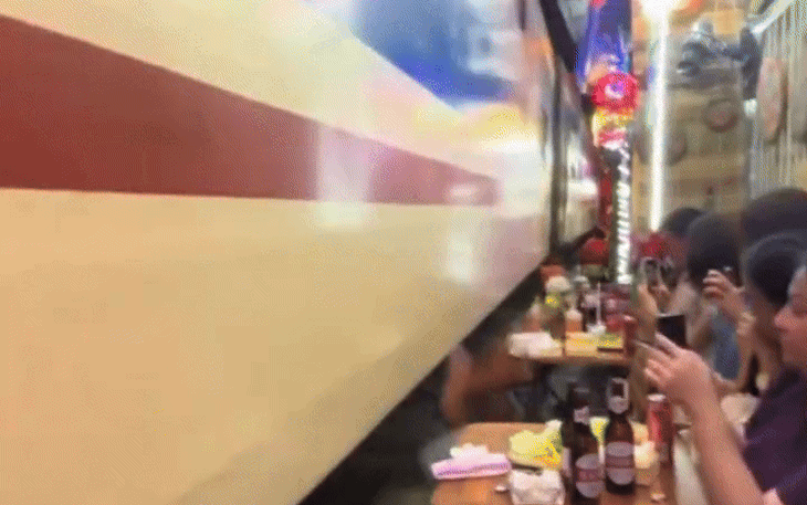 Hà Nội để xuất cho dừng chạy tàu qua tuyến cà phê đường sắt để chỉnh trang, tái thiết phố cổ - Ảnh 2.