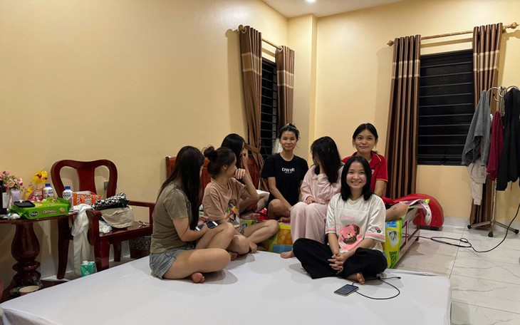 Lũ về, giữa hoạn nạn thấu hiểu thêm tình cảm đồng bào - Ảnh 5.