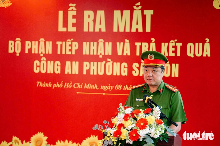 Công an TP.HCM ra mắt bộ phận một cửa tại công an cấp xã - Ảnh 1.