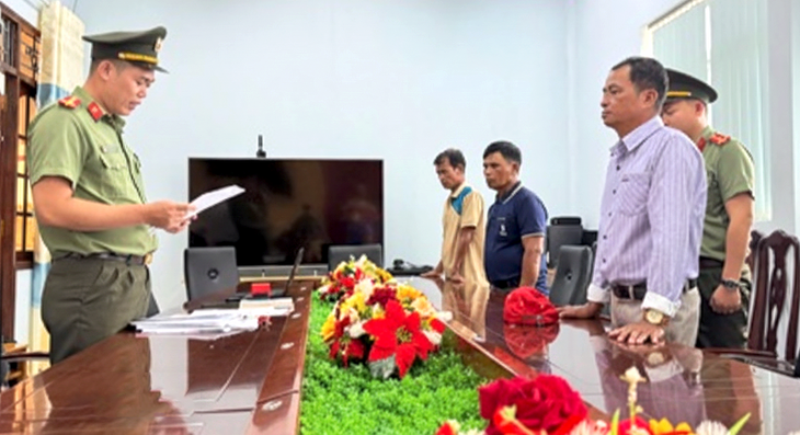 Khởi tố, bắt tạm giam 2 người có hành vi chống phá Nhà nước - Ảnh 1.