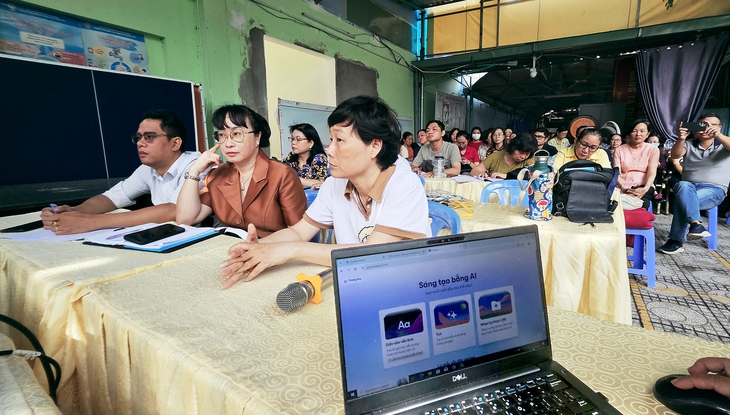 Dạy AI quá sớm sẽ làm 'cùn trí tuệ' trẻ? - Ảnh 1.