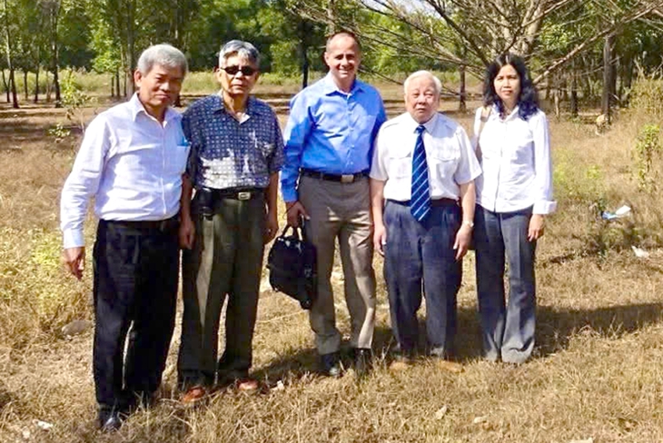 Nobel Hóa học 2025: Từ 'đồ chơi xếp hình' đến vật liệu thế kỷ - Ảnh 3.