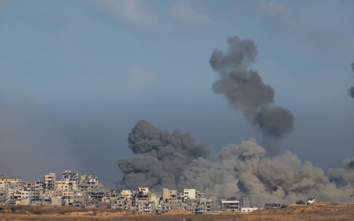 Xung đột Israel - Hamas: Tia hy vọng giữa đổ nát - Ảnh 1.