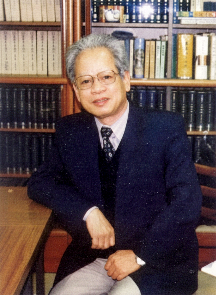 Giáo sư Nguyễn Quang Hồng, nhà khoa học uyên bác về Hán Nôm, qua đời - Ảnh 1.