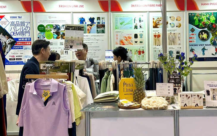 Biến lá dứa phế thải thành vật liệu '2 trong 1': lọc nước độc, truy dấu vân tay - Ảnh 3.