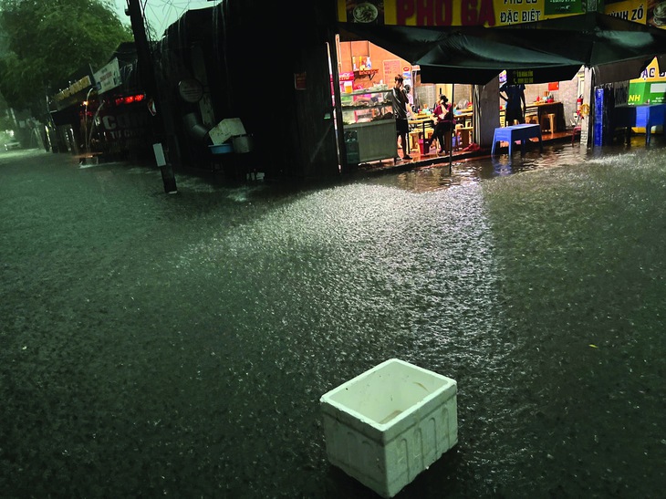 Hà nội ngập - Ảnh 2.