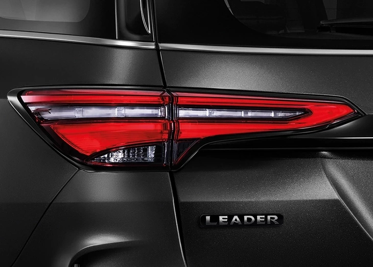 Toyota Fortuner - Ảnh 4.