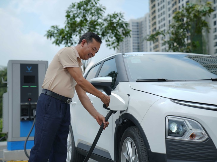 Grab thử nghiệm dịch vụ GrabCar Xe Điện - Ảnh 3.