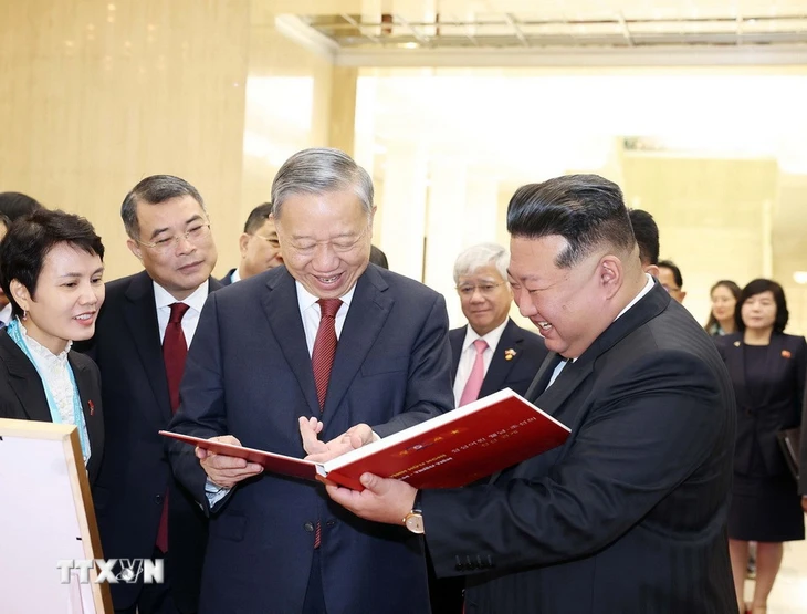 Kim Jong Un - Ảnh 3.