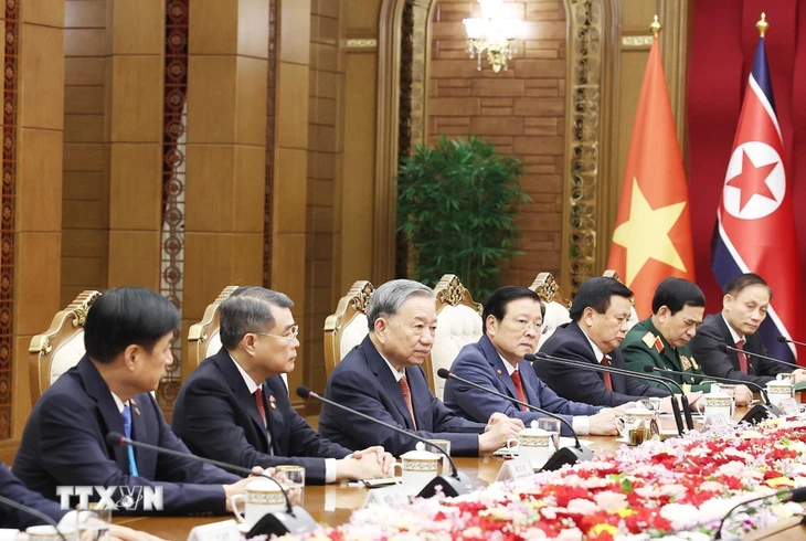 Kim Jong Un - Ảnh 2.
