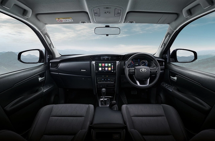 Toyota Fortuner - Ảnh 17.
