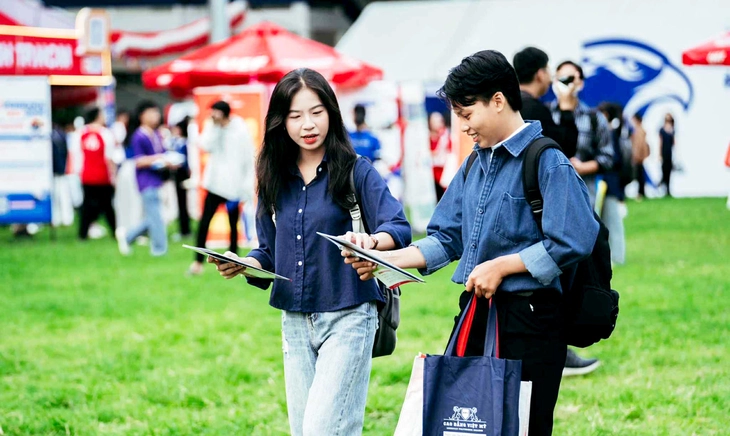 Xếp hạng đại học: 'Tấm gương soi' thay vì đường đua - Ảnh 1. xếp hạng đại học - Ảnh 1.
