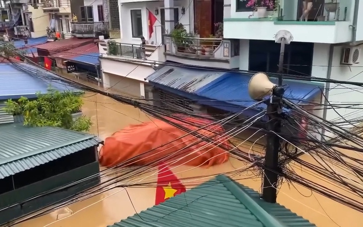 Lũ trên sông Cầu qua Hà Nội, Bắc Ninh vẫn đang lên, dự báo ngập lụt còn kéo dài 2-4 ngày - Ảnh 2.
