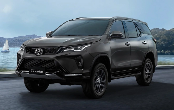 Toyota Fortuner - Ảnh 5.