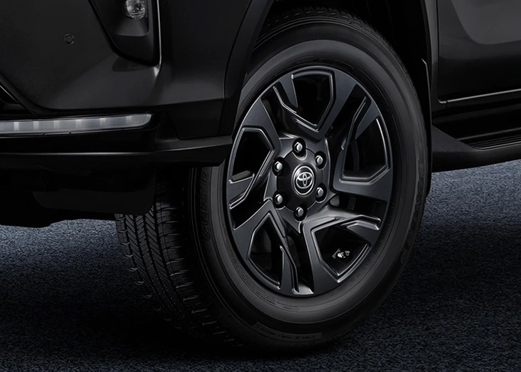 Toyota Fortuner - Ảnh 6.