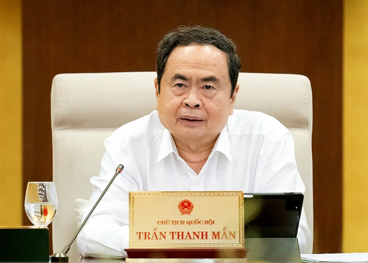 Chủ tịch Quốc hội nói về tình trạng 'trồng một cây chuối, nuôi một con heo mà ba ngành báo cáo' - Ảnh 1.
