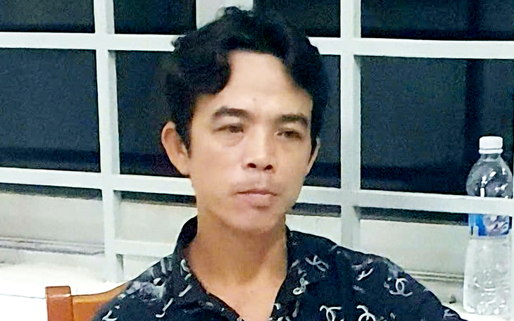 Nhớ lại chuyện cũ nên dùng dao chém người phụ nữ trọng thương rồi bỏ trốn - Ảnh 3.