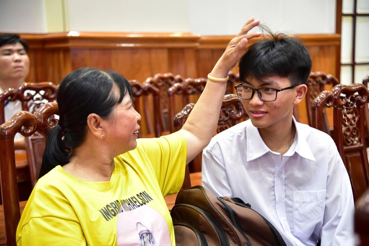 Chương trình Tiếp sức đến trường: Một dòng chảy ấm cho đời - Ảnh 1. Tiếp sức đến trường - Ảnh 2.