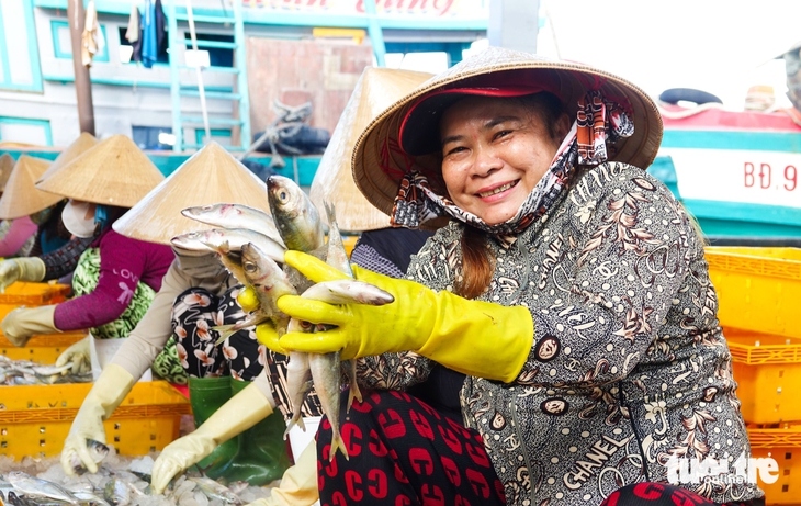 cảng cá - Ảnh 1.