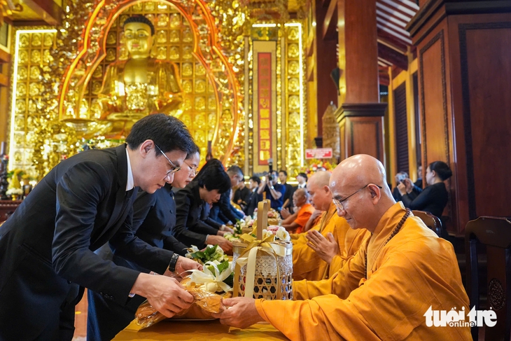 Thái Lan 18 lần tổ chức Lễ dâng y Kathina Hoàng gia tại Việt Nam - Ảnh 8. lễ dâng y Kathina - Ảnh 8.